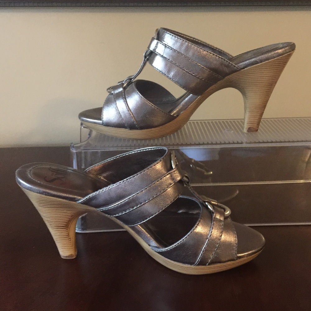 Sofft Metallic Platform Heels Slip-on Sandals 7.5